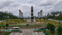 Keterangan Foto: Kantor Otorita IKN berhadapan langsung dengan Titik Nol IKN sekaligus taman Bhineka Tunggal Ika dan Istana Negara.