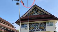 Tampak Kantor Dinas Lingkunhan Hidup Tak Pasang Bendera Merah Putih